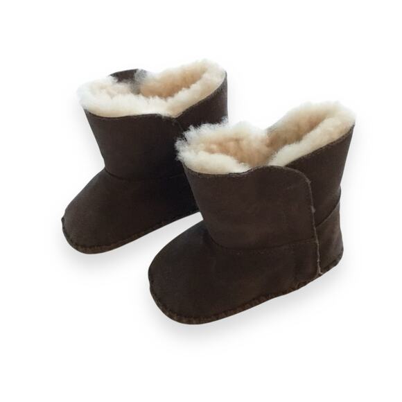 UGG gray Caden boots - Picture 1 of 9